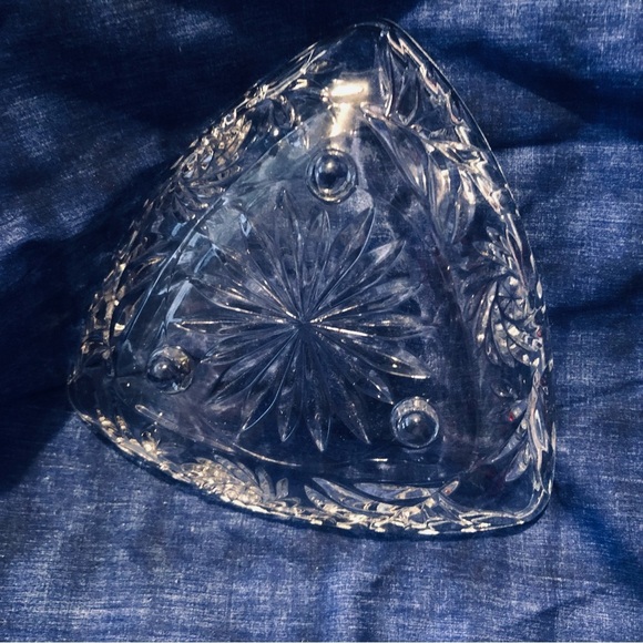 Vintage Hazel Atlas Triangle Capri pinwheel 3 footed Dish or ashtray - Picture 4 of 7